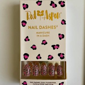 Nail dashes- Pippa in Pink Leopard